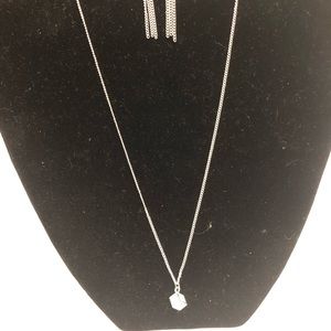 White prism paparazzi necklace